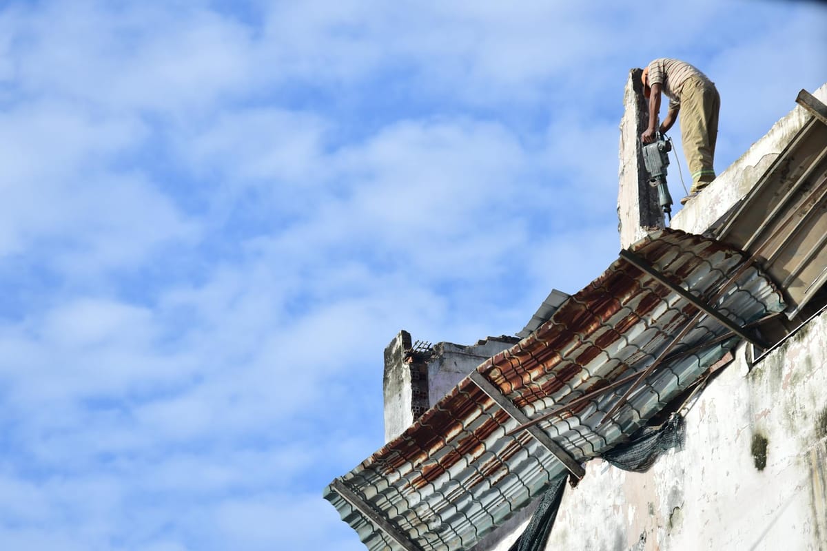 Roof Maintenance Checklist for Bay Area Homeowners